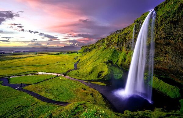seljalandsfoss-1751463_640